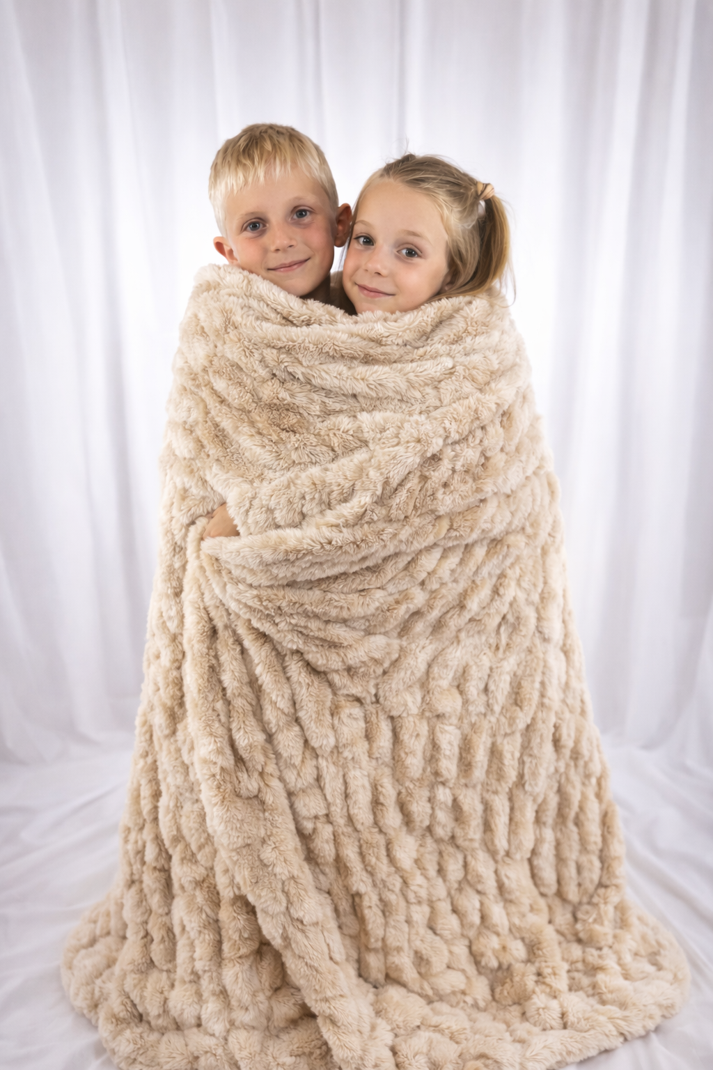 Jumsie Weighted Mello Blanket – Oat Latte
